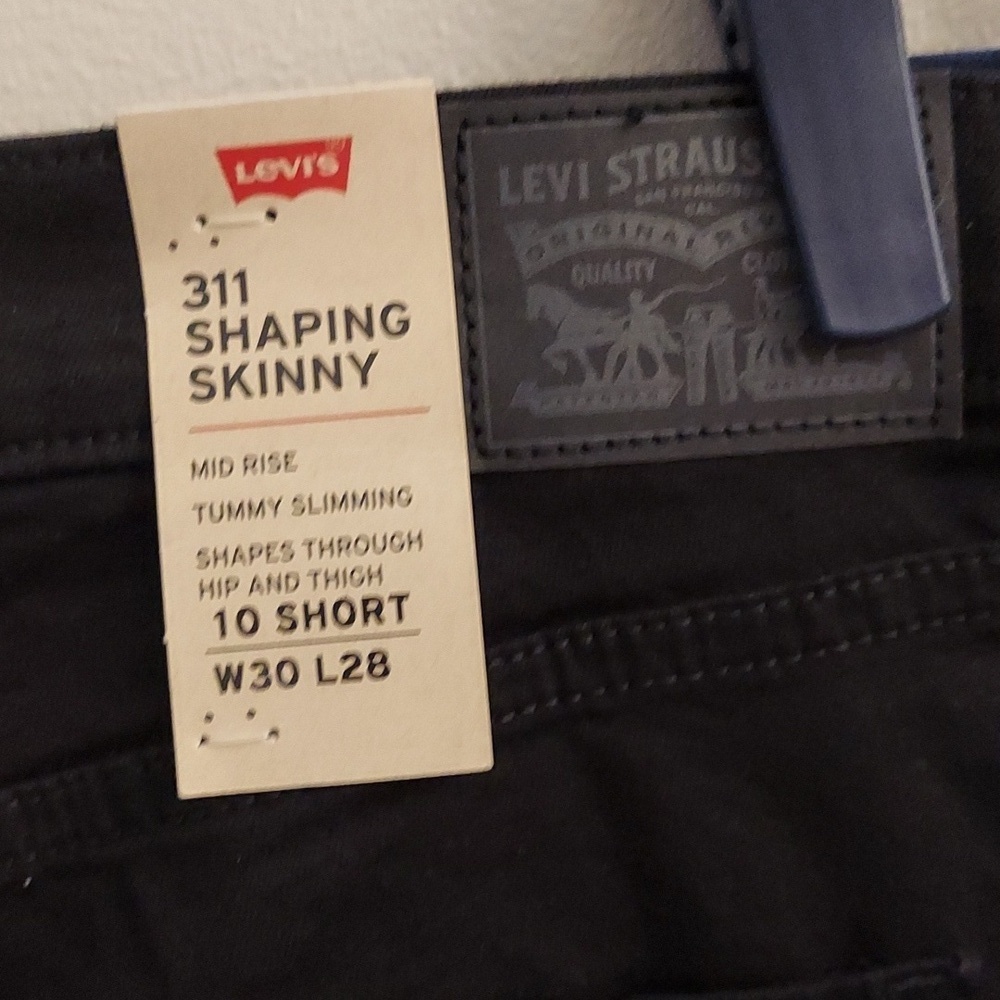 LEVIS Black 311 Shaping Sculp Skinny Jeans sz 30 NWT - Picture 10 of 15